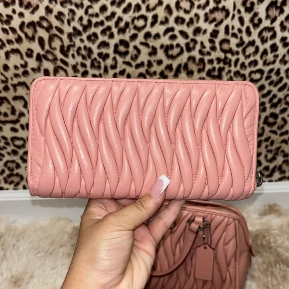 Coach Pink Quilted Women's Wallet - Picture 3 of 9
